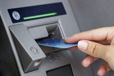 مديرية الأمن تحذر الأبناك من عمليات نصب متطورة تستهدف الشبابيك الأوتوماتيكية