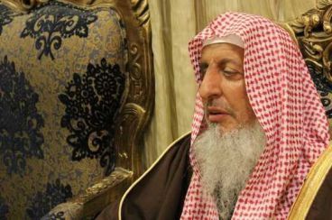 فتوى غريبة تجتاح مواقع التواصل: أكل الزوج لزوجته في حال الجوع الشديد جائز..والزمزمي يقول إن العضو الاكثر إثارة هو الرِجل