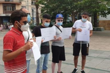  مكفوفون مغاربة ينظمون وقفة في مدينة سبتة‎